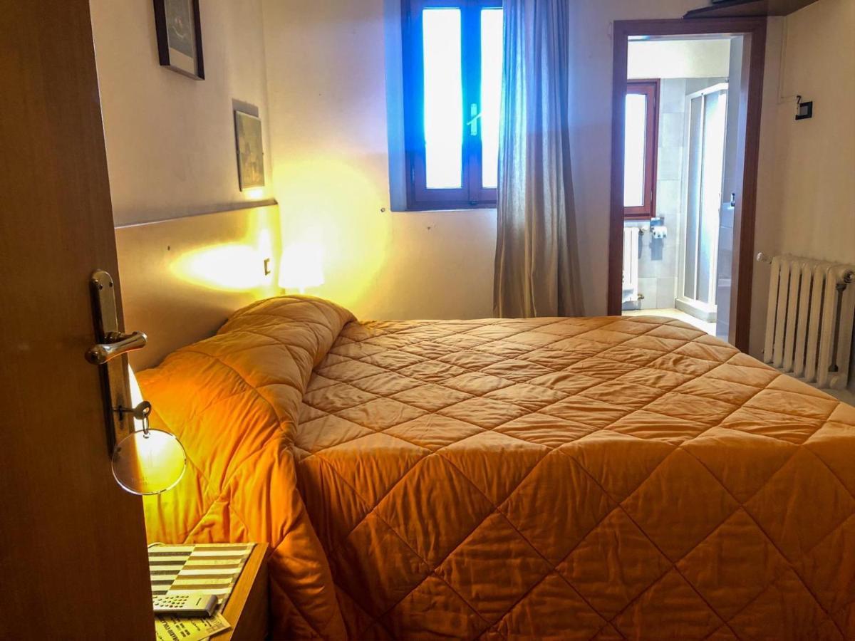Albergo Ristorante La Torretta Castiglione dei Pepoli Eksteriør bilde
